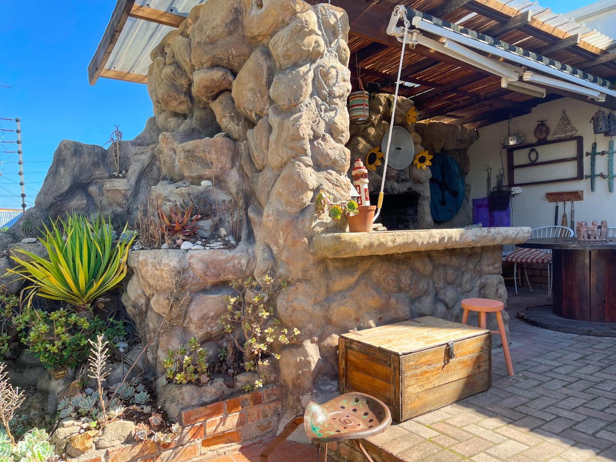 Albert Road Garden Guest House ポート・エリザベス エクステリア 写真